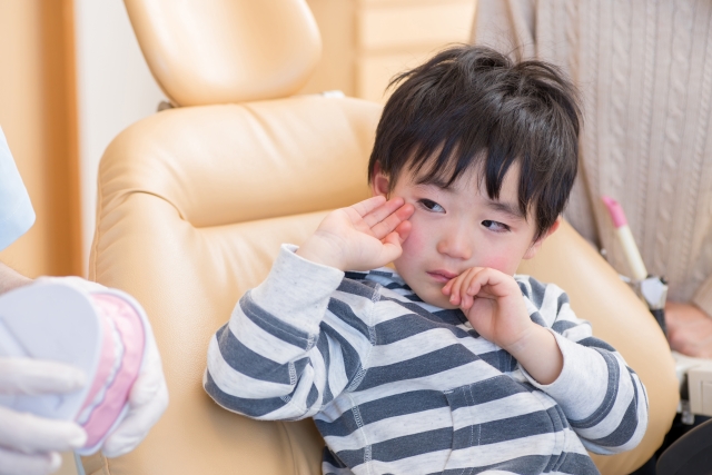 歯を傷める悪習癖について