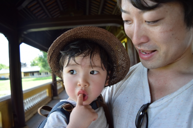 親のむし歯が子どもに感染する？