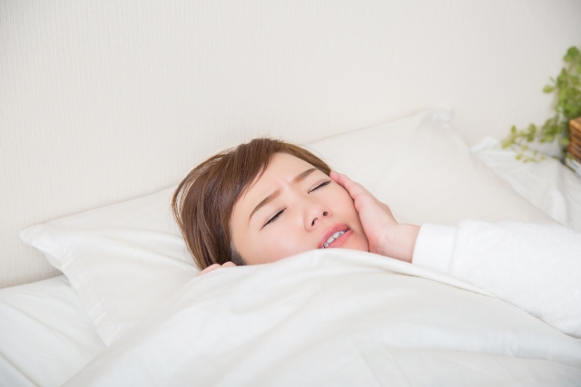親知らずは絶対に抜歯した方が良いの？抜かなくても良いケースとは？