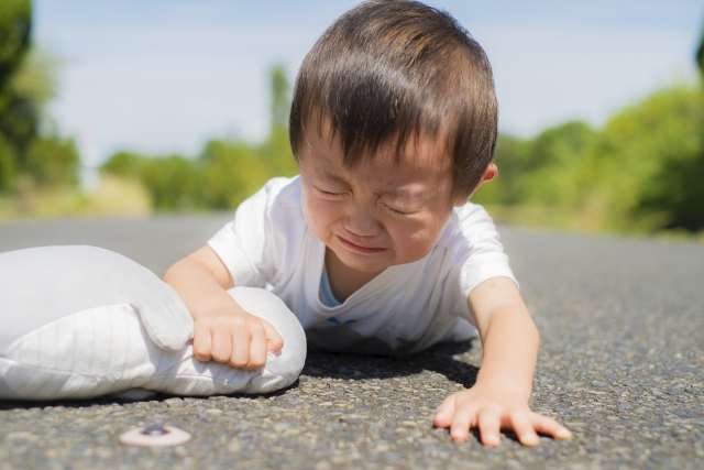 子どもの歯が抜けた、折れた時の対処法